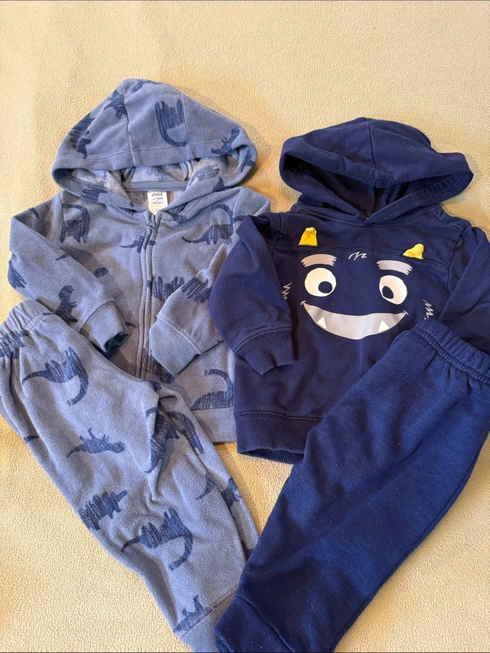 Assorted baby clothes size 12 months, 9 pieces